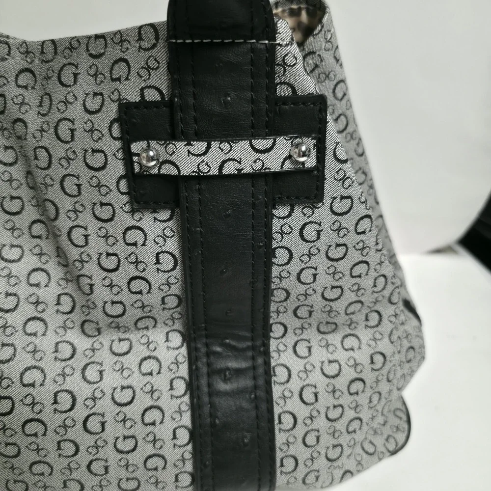 GUESS Bright Candy Shopper Tote Handbag Black Grey G Logo Signature Large Purse